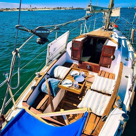ホテル Santiago- Boat House オリョン エクステリア 写真